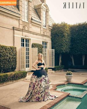 Emma Roberts photo #0210