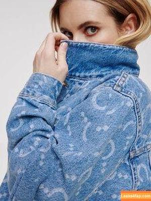 Emma Roberts photo #0281