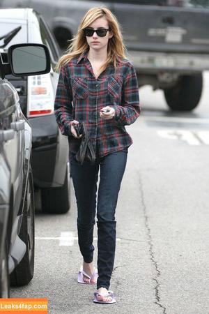 Emma Roberts photo #0295