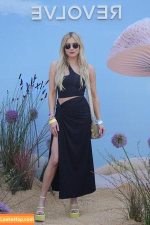 Emma Roberts photo #0311