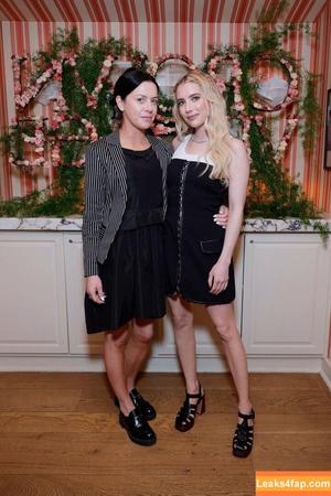 Emma Roberts photo #0316