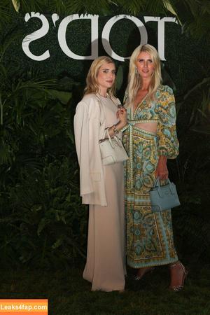 Emma Roberts photo #0360