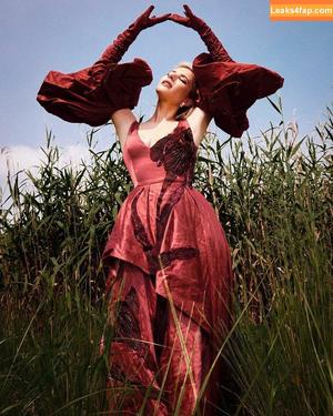 Emma Roberts photo #0389