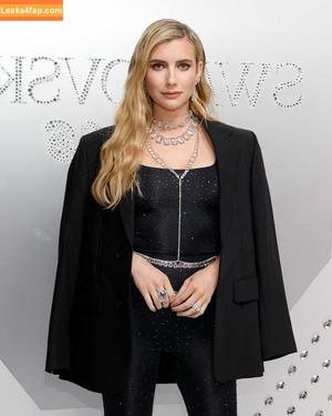 Emma Roberts photo #0446