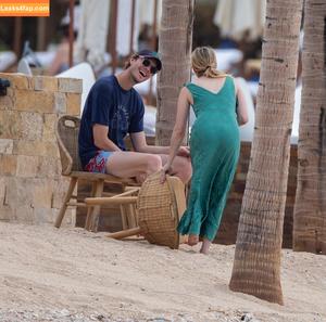 Emma Roberts photo #0458