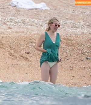 Emma Roberts photo #0461