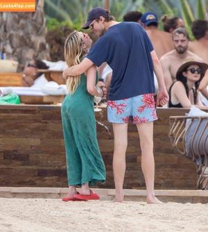 Emma Roberts photo #0464