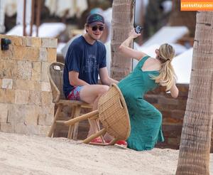 Emma Roberts photo #0474