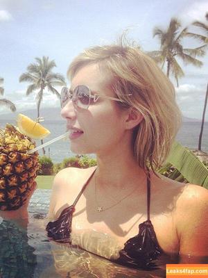 Emma Roberts photo #0693