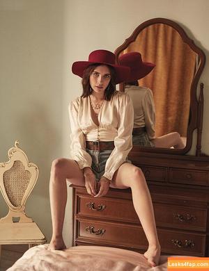 Emma Roberts photo #0733