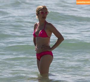 Emma Roberts photo #0998