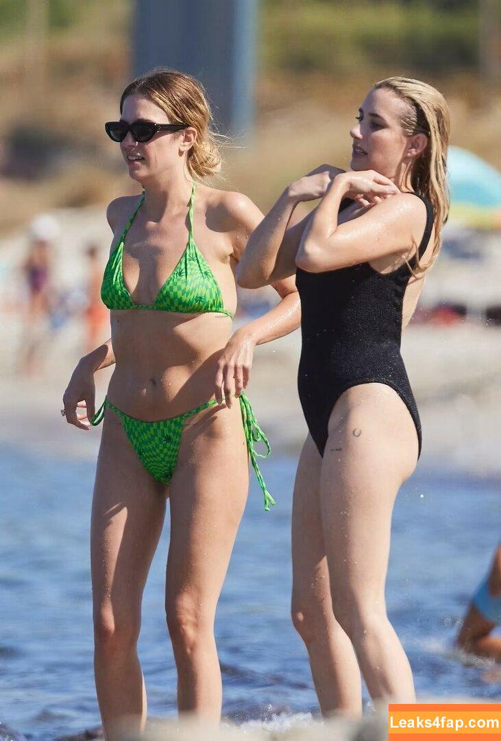 Emma Roberts / emmalee1996 / emmaroberts leaked photo photo #1068