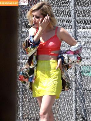 Emma Roberts photo #1017