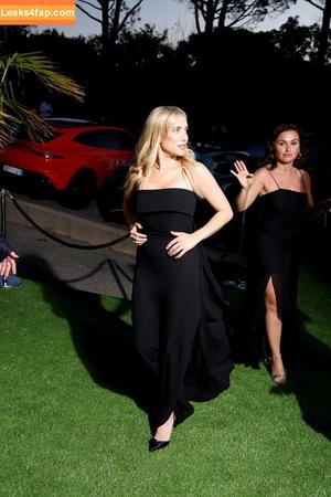 Emma Roberts photo #1108