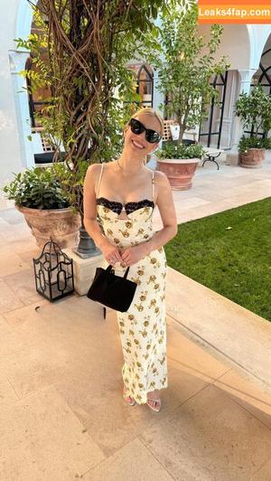 Emma Roberts photo #1125