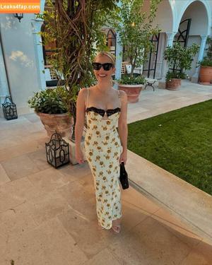 Emma Roberts photo #1127