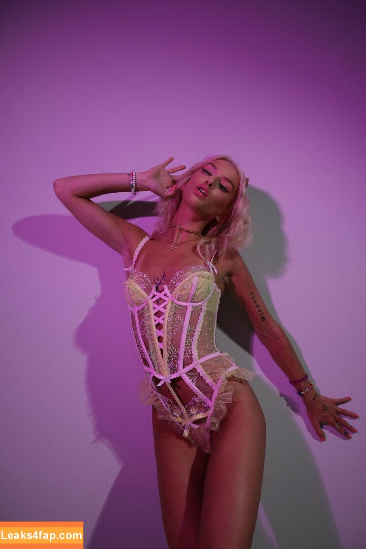 Emma Rosie / emmaandrosie / emmarosiexxx / emrosie_ leaked photo photo #1238