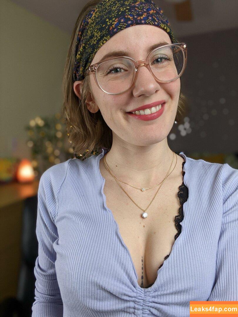 Emma Ruby / Emma_Ruby / SaltLamb / TheSaltLamb / emmaruby_ig / https: слитое фото фото #0001