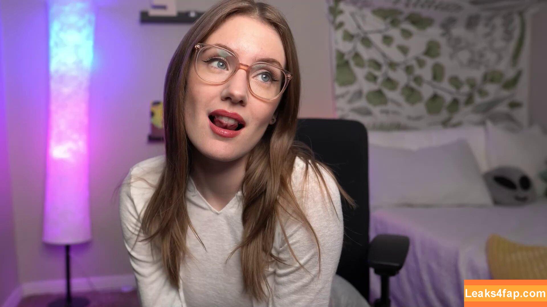 Emma Ruby / Emma_Ruby / SaltLamb / TheSaltLamb / emmaruby_ig / https: слитое фото фото #0124