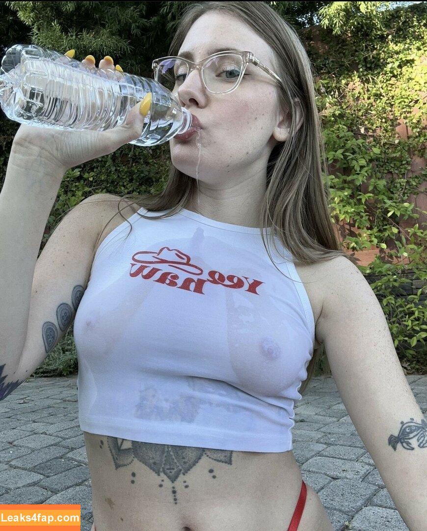 Emma Ruby / Emma_Ruby / SaltLamb / TheSaltLamb / emmaruby_ig / https: слитое фото фото #0875