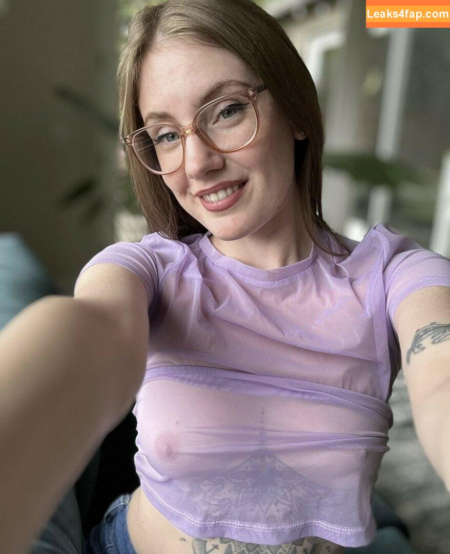 Emma Ruby / Emma_Ruby / SaltLamb / TheSaltLamb / emmaruby_ig / https: слитое фото фото #0885