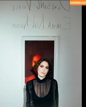 Emma Ruth Rundle photo #0004
