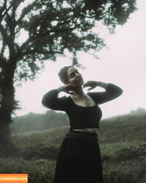 Emma Ruth Rundle photo #0008