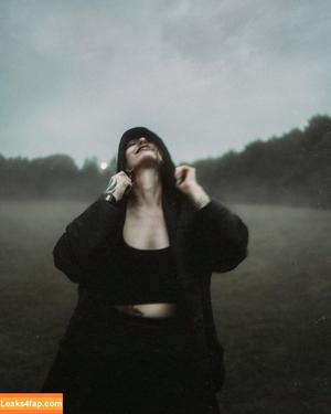 Emma Ruth Rundle photo #0009