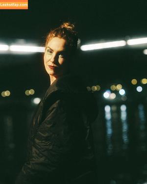 Emma Ruth Rundle photo #0015