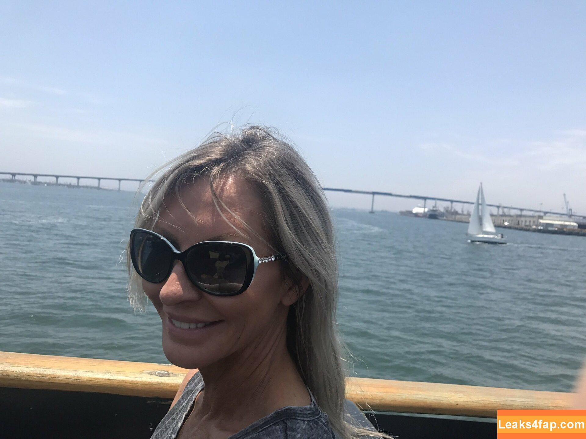 Emma Starr / emma_starr / https: / milf_emma слитое фото фото #0040