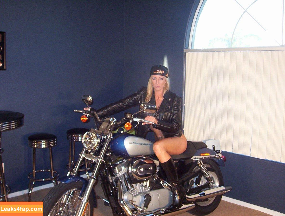 Emma Starr / emma_starr / https: / milf_emma слитое фото фото #0075