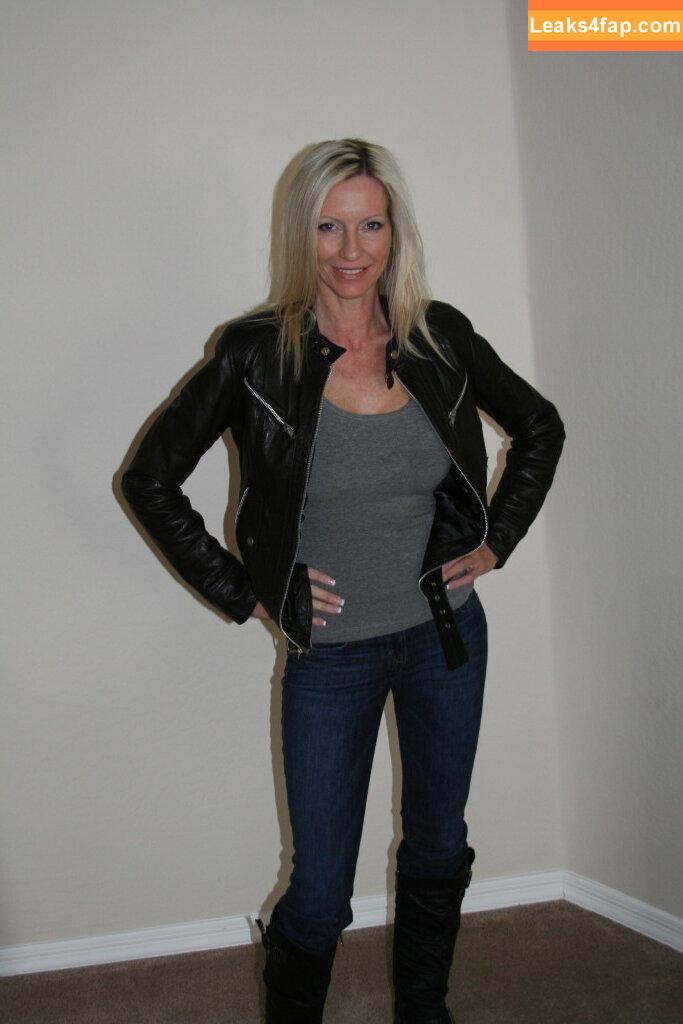 Emma Starr / emma_starr / https: / milf_emma leaked photo photo #0137