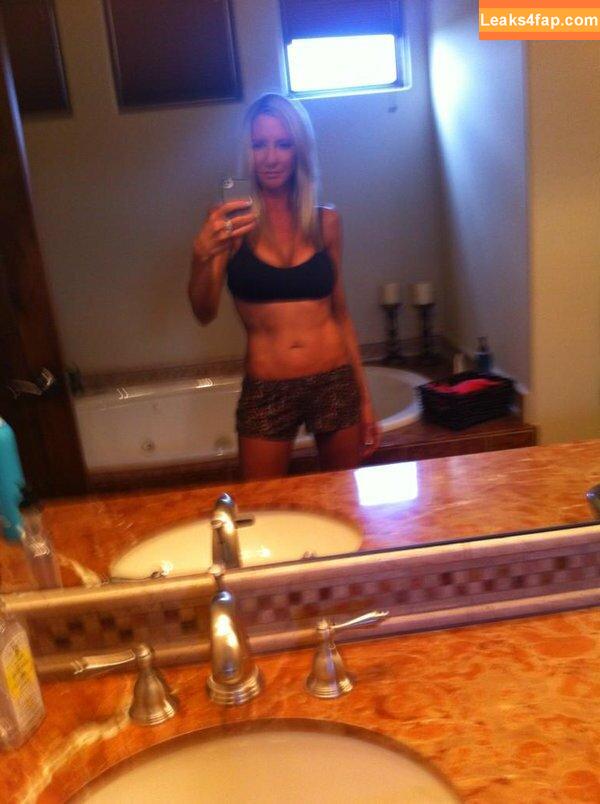 Emma Starr / emma_starr / https: / milf_emma leaked photo photo #0189