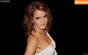 Emma Watson photo #2123