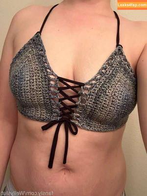 Emma Wells photo #0017