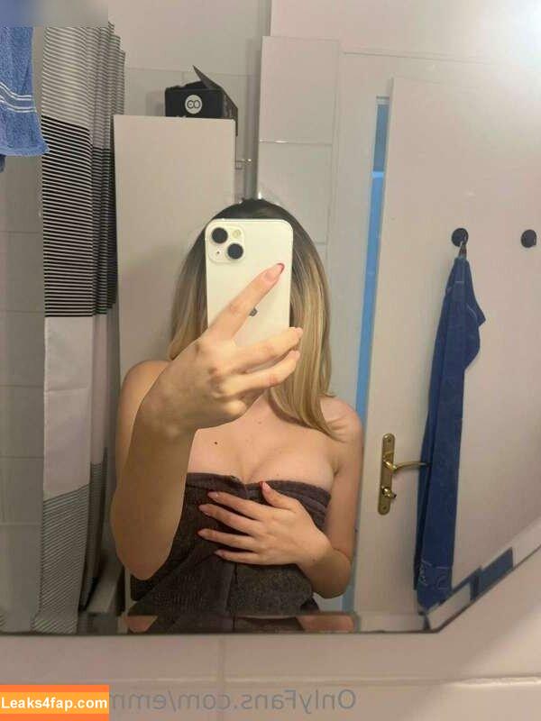 Emma White / Isabel Dolcè / YourEmmaWhite / emmadiary / shamelessrabbit leaked photo photo #0477