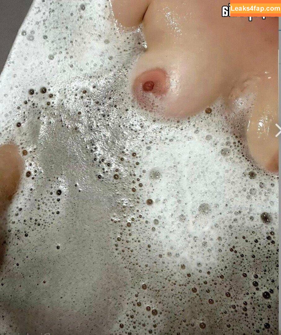 emmakellett /  leaked photo photo #0005