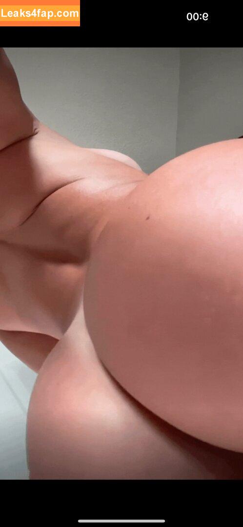 emmalee_mc / emmalee_mc_ / fitthick / kisslandxo leaked photo photo #0037