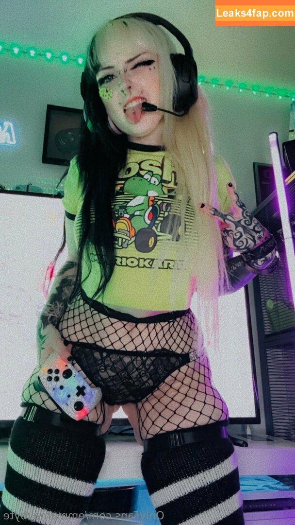 emmamaybyte / emmamaybyte666 leaked photo photo #0490