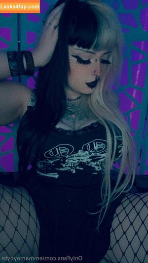 emmamaybyte photo #0140