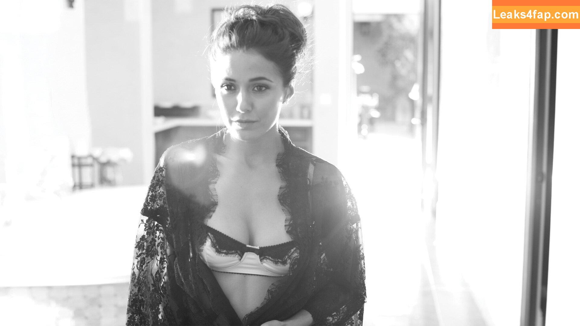 Emmanuelle Chriqui / Emmanuelle / echriqui слитое фото фото #0362