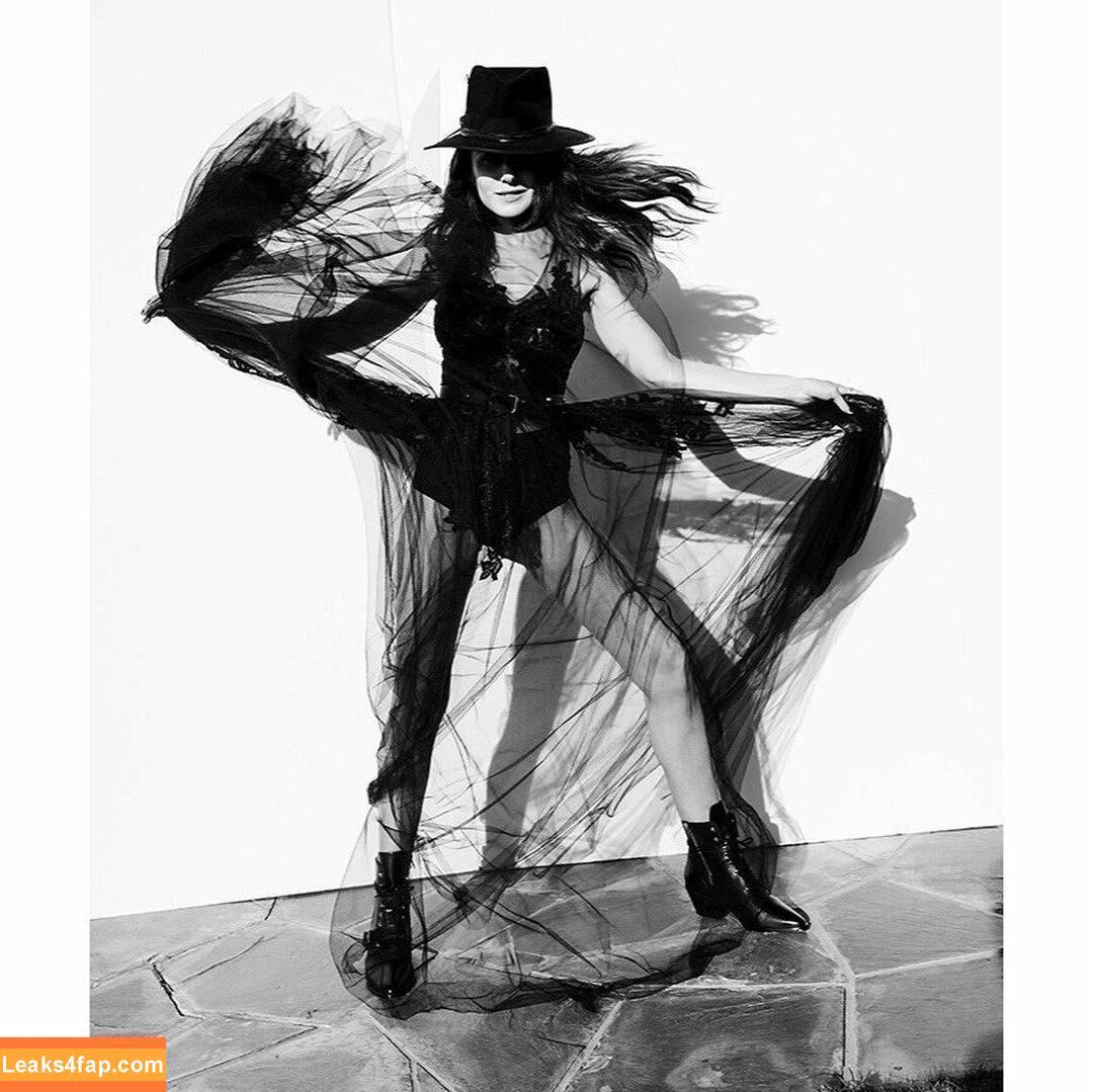 Emmanuelle Chriqui / Emmanuelle / echriqui слитое фото фото #0385