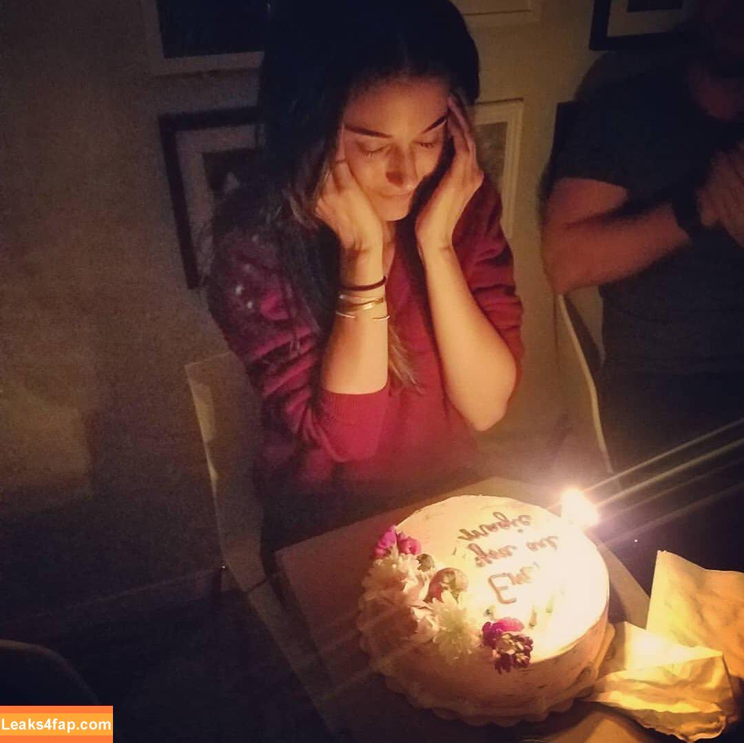 Emmanuelle Chriqui / Emmanuelle / echriqui leaked photo photo #0413