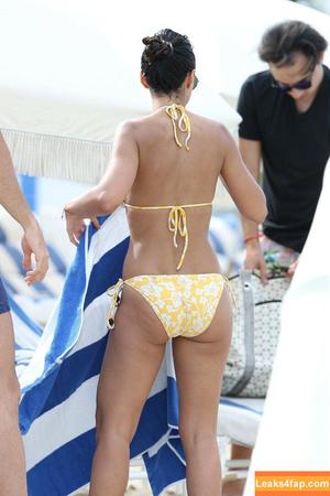 Emmanuelle Chriqui photo #0303