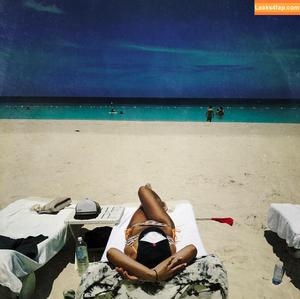 Emmanuelle Chriqui photo #0408