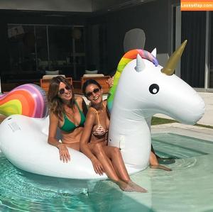 Emmanuelle Chriqui photo #0410