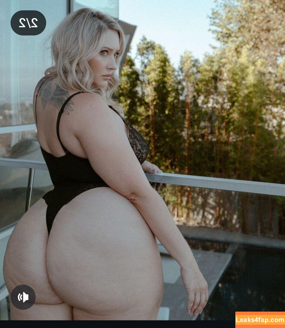 emmastjames /  leaked photo photo #0003