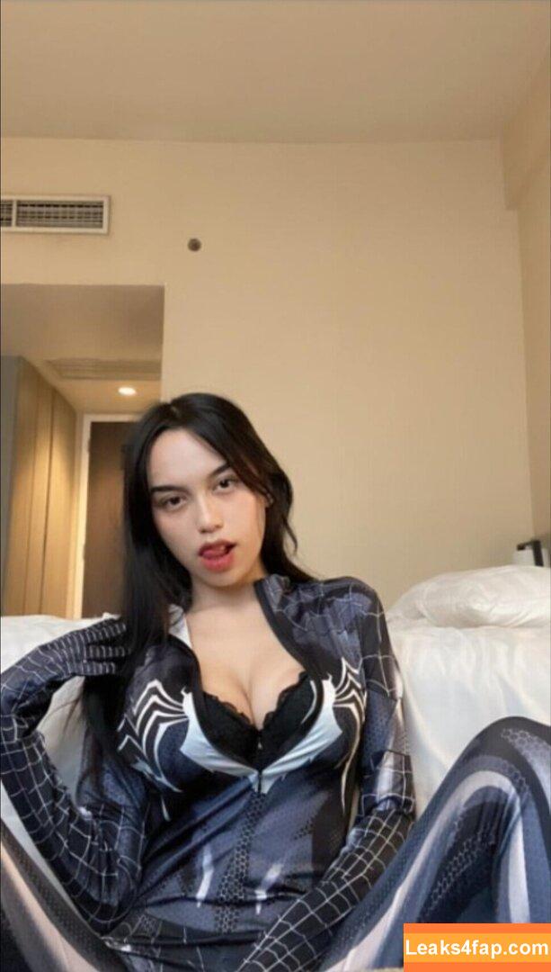 Emmavllryn / Indonesian Tiktoker leaked photo photo #0135