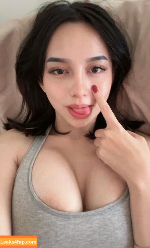 Emmavllryn / Indonesian Tiktoker leaked photo photo #0183