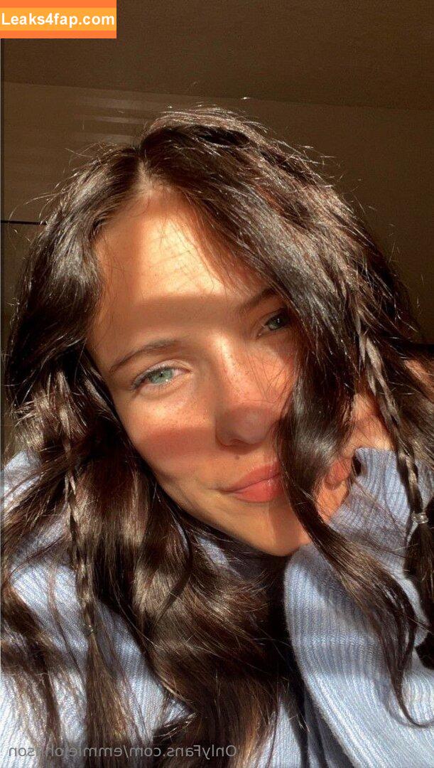 emmiejohnson / emmie_johnston leaked photo photo #0134